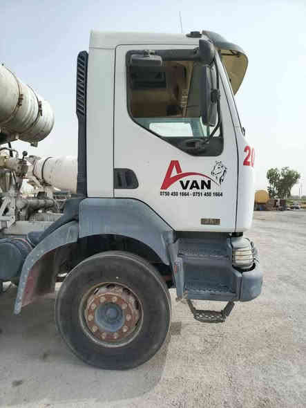 البیع رینو میکسر  مودل 2004بەم و نوزل 10مکاعب عکرب ***********
