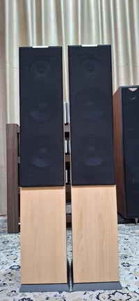 Audio vector c-series speakers زوج سماعات حلوة  و نقية  جودة صناعه عال...