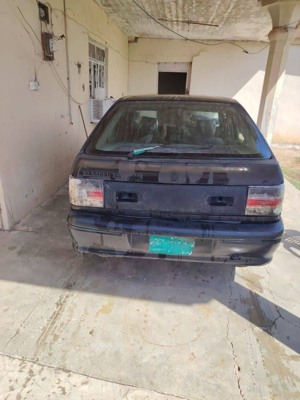 سلام عليكم سياره للبيع رينو شرط محرك وكير شرط وكاله وتحويل سعره 10وراق وبيها مجال شي قليل مكان السيارة موصل


**إذا كنت صاحب هذا الإعلان وتريد حذفه لأي سبب، رجاءا أرسل رسالة إلى الدعم الفني**