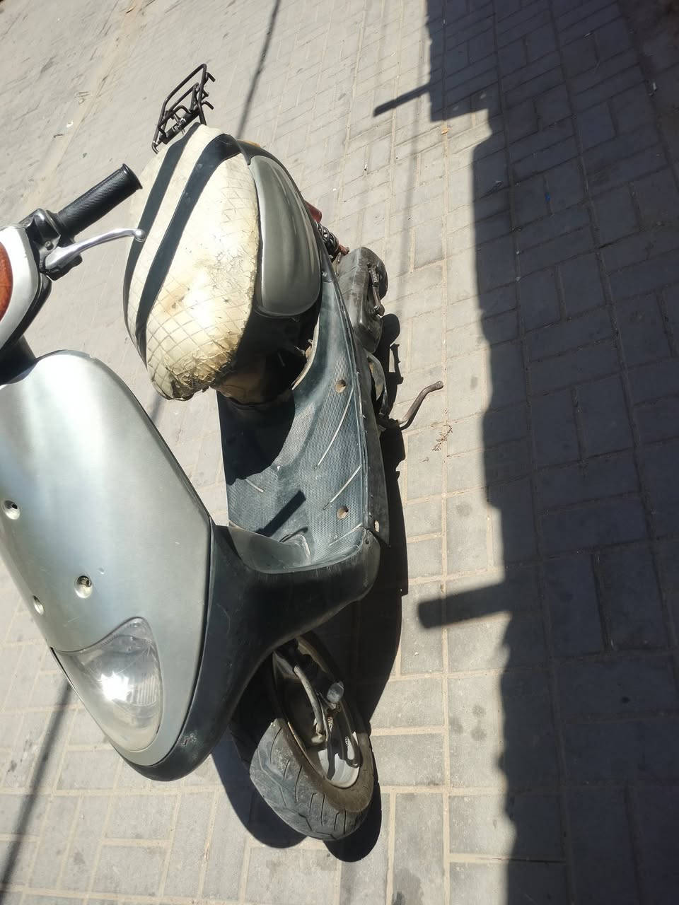 دراجه شغاله للبيع دراجه نقصها بس جوزي جوزها وباتري كهربائيات شغاله السعر 140 وبيها مجال مكان كربلاء


**إذا كنت صاحب هذا الإعلان وتريد حذفه لأي سبب، رجاءا أرسل رسالة إلى الدعم الفني**