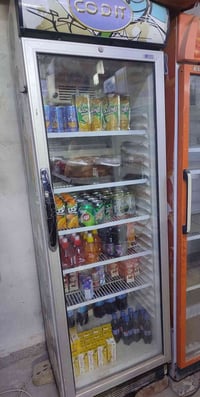 براد اللبيع السعر 200 الف   العنوان خلف مدرسة الامراء 07822338363
