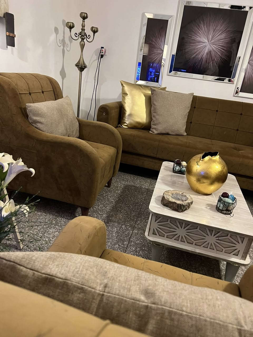 غراض للبيع جداا انضاف تخم ٧ مقاعد اي ظرر مابي نظيف وتكمه وعملي قماشه وتربروف سفنجه سوفت الشراي يتفظل خاص المكان بغداد


**إذا كنت صاحب هذا الإعلان وتريد حذفه لأي سبب، رجاءا أرسل رسالة إلى الدعم الفني**