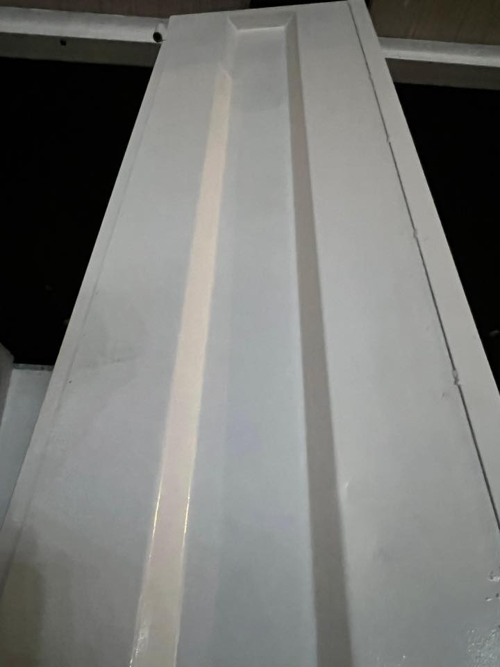 السلام عليكم
ابواب حديد دفتريه / شغل درجة اولى لخمس محلات
للتواصل 
***********
