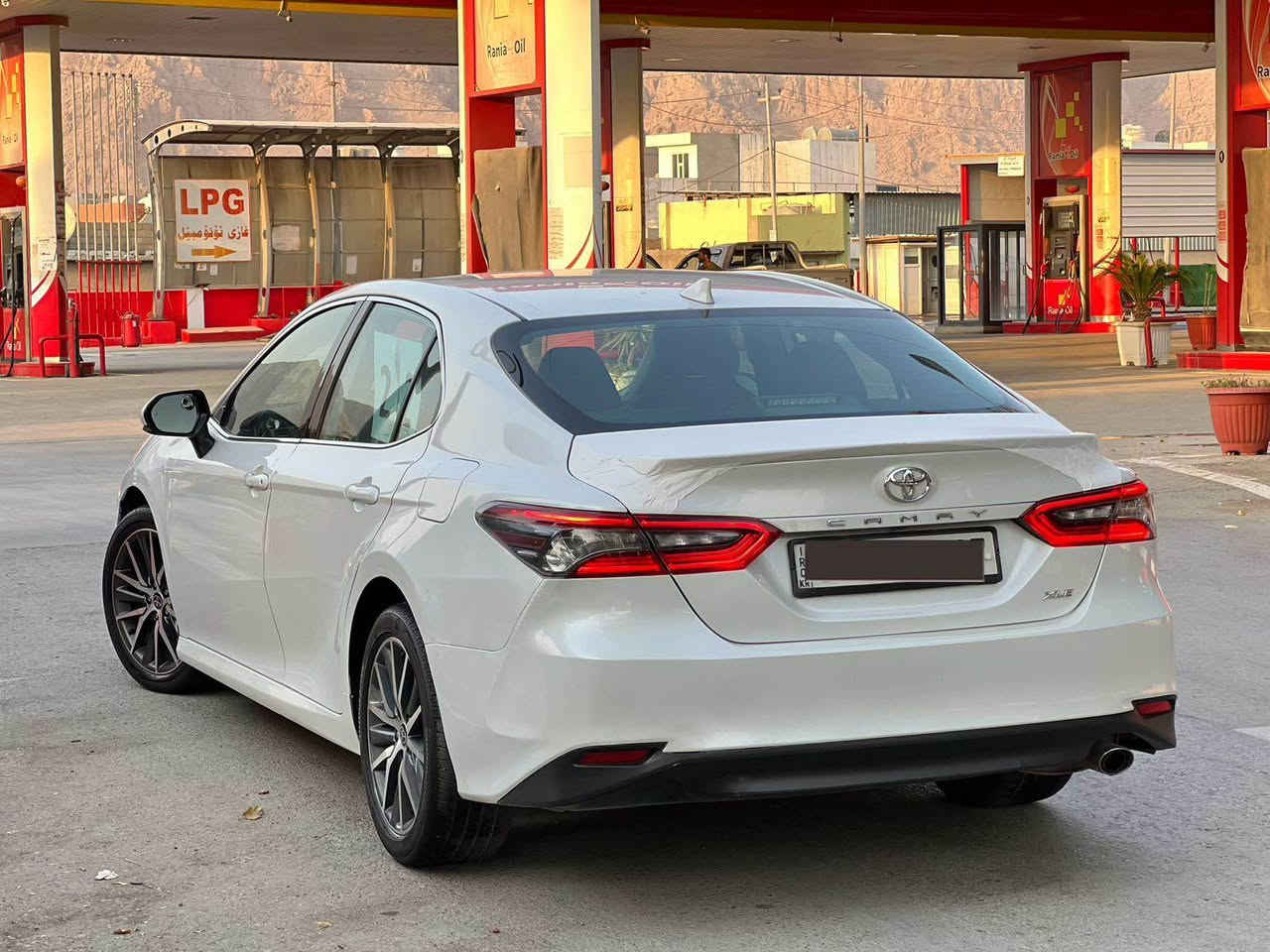 بەناوی خودای گەورە
Toyota camre 2022 XLE 
*********** Vibar whats app  
تۆیۆتا کامری ٢٠٢٢ xle
رەنگی سپی سەدەف مواسەفاتی xle فولی بی پانۆڕاما سەیارەکە رەقەم یەک جوان و پاکە کوشن جلد هیتەر شاشە گەورە ڕادار تەحدیل سورحە 
ئەوتۆ فول لایت لید 
بریک بەسمە شەخال ئەوتۆ هۆڵد  
سێ مود لخوڕین ئیکۆ نۆرمال سپۆرت
بەردی گزۆز ڕادار هەمووشتێکی بەشەرت موبایل جارج فول فول مواسەفات هەموو گیانی بەشەرت سەیارەکە زۆر پاک و لۆک ماوەتەوە
٥٧ مایل ڕۆشتووە
سەیارەکە دوپارچەی بۆیاخە بۆنت و چەمەلاخی لای سەکن لەگەل پەڵەیەک کارت بەبی ناو بی ئەرباگ شانسی بەشەرت
گیر مەکینە کارەبای تەقە و رەقە هەموو گیانی بەشەرت سەیارەکە رەقەم یەک جوان و پاکە بەشەرتی وەکالە و بەناو کردن ڕەقەم هەولیر
ناونیشان ڕانیە حاجیاوا
فایبەر وەتس ئەپ
*********** السليمانية, العراق
