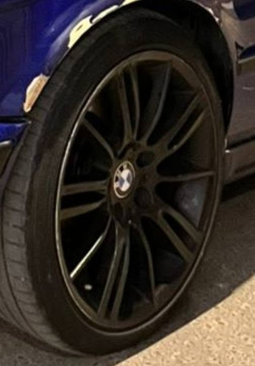 السلام عليكم شباب
عندي تخم ويل كب موديل 2013 M (BMW M3 GTS )
رياضي تو سايز حجم 18 بلاد مع تايرات دنلوب نظيف مع كبات يحتاج صبغ فقط واحد بيه فطر ومصلح درجة أولى
تجي يمي تفحصهن و تشدهن عندي محل بنجر
سعرهن 450 وبيهن مجال
مكاني البصره صناعيه 5 ميل
*********** محمد
