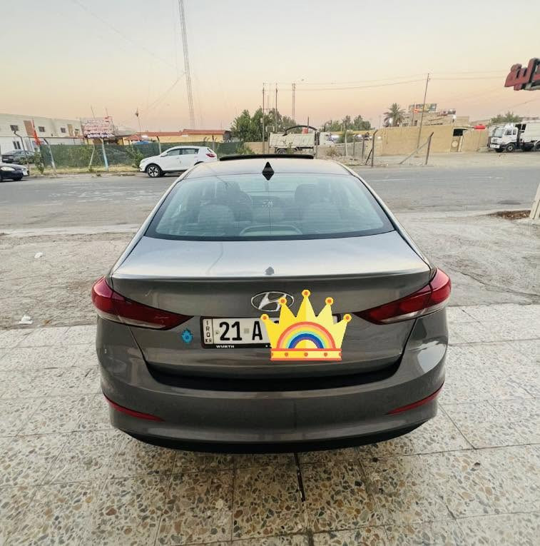 السلام عليكم للبيع
هونداي انترا موديل 2018 وارد امريكي 

حادث خفيف جدا تبديل قطعه وحده واحده 

رقم سليمانية باسمي انكليزي جديد 

ماشيه 80 الف 

فول مواصفات 

محرك الفين دوش 

بصمه تشغيل 

بصمه باب 

فتحه سقف 

شاشه + كامره دواره 

تحكمات ستيرن 

لايت لد + منضومه زنون جديده 

منضومه غاز 

تبريد ثلج 🧊 

صدر امامي خلفي جديد 

سياره وين ما يعجبك تفحص افحص 

مكان سيارة بغداد 

السعر ب107

رقم تلفون ***********
