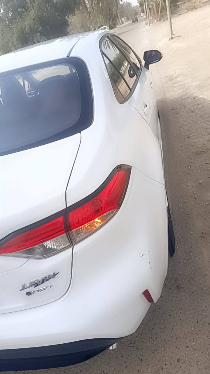 سلام عليكم كورلا  للبيع  2025 شكل المريكي فول مواصفات سنويه بسمي السعر 153 وبيها مجال ***********
