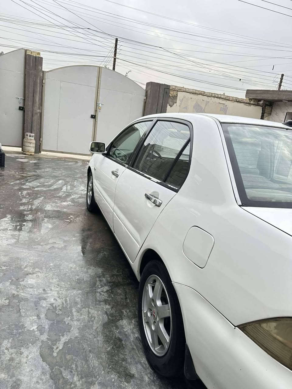 السلام عليكم لانسر موديل 2007 رقم بصره سياره حلوه
مكينه 2000 نضيف كير نضيف سياره جاهزه سياره موجده بغداد سياره تحويل السعر 73 وبيها مجال ***********
