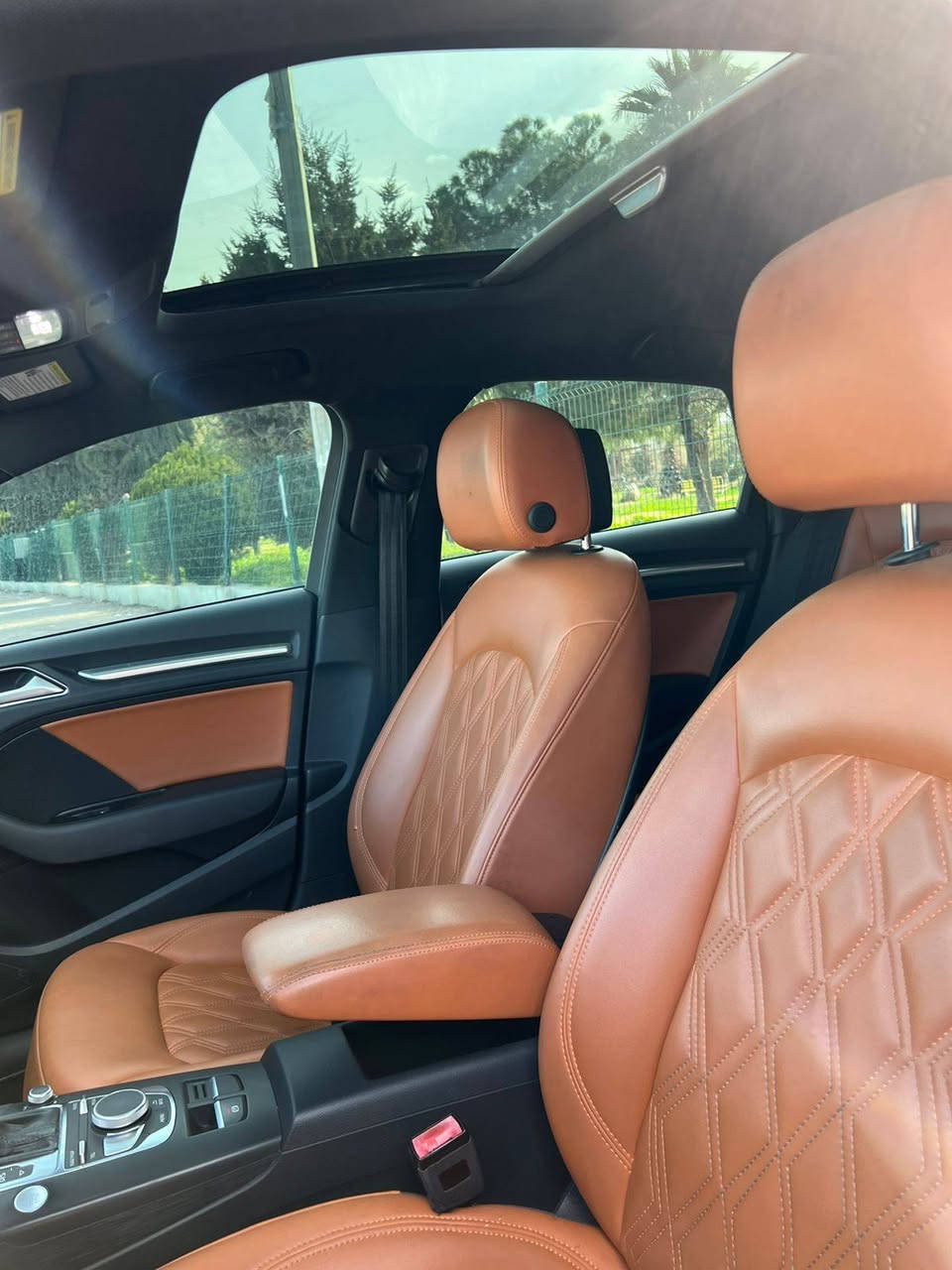 ئاودی A3 (Sline) مۆدیل 2020 RS3 
تەنیا 63 mi . رۆيشتيە
٤ بستنی ۲٠ توربو
سبوخی نيە 
بونيتی بيلادی گۆرايە 
۳ شوێنی گجکەی تعديلە 
 کارەبا ياتی هەمو شتەك بەشەرت
هیچ مەسرەفێکی تێدانیە 

سـعـر : لە کۆمێنت داوابکە ڕاستەوخۆ بۆت دێت 📥 

گێر و مەکیەنەی بەشەرت 
هیچ کێشەیەکی تێدا نییە 

ژمارەی خاوەنەکەی 
***********
 وەتسئەپ
