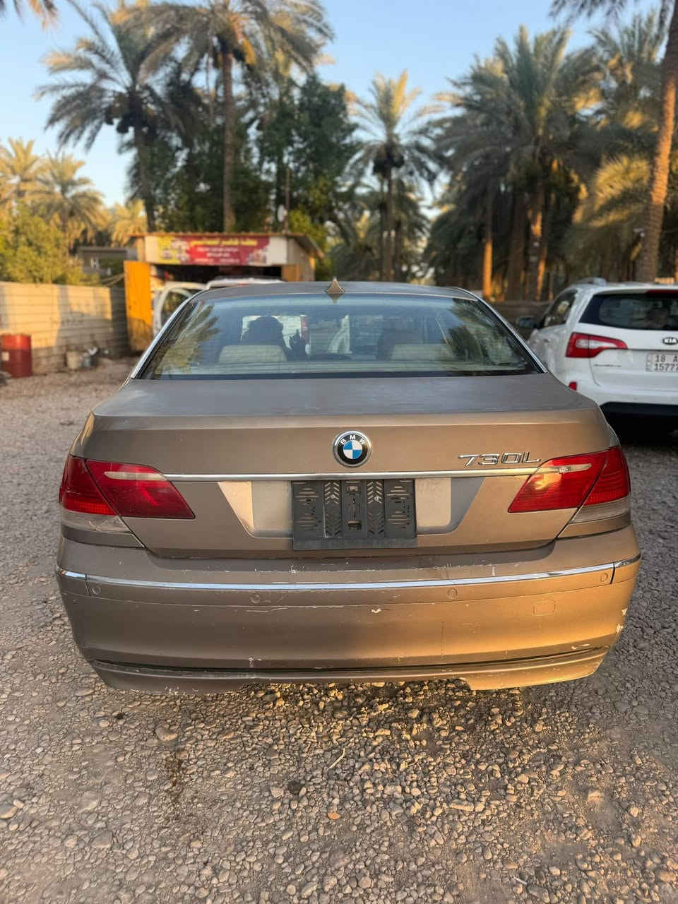 السلام عليكم . بيئم  730l باخره ادوات

مكينه ٦ سلندر  3000cc

وارد خليجي 

مكينه گير شرط 

حدادية نص عمر

تبريد بي بروده قليله كمبريسر شغال 

وفان شغال كهربائيات شغاله 

بيها لوحه بغداد تخم بلكات جديد ودهن جديد اليوم بدلت 

اتعهدلك سرقه وعشاير وطلب 

سعرها بلاش 35 ورقه 

مكان السياره الناصريه 

للاستفسار الاتصال 

***********
