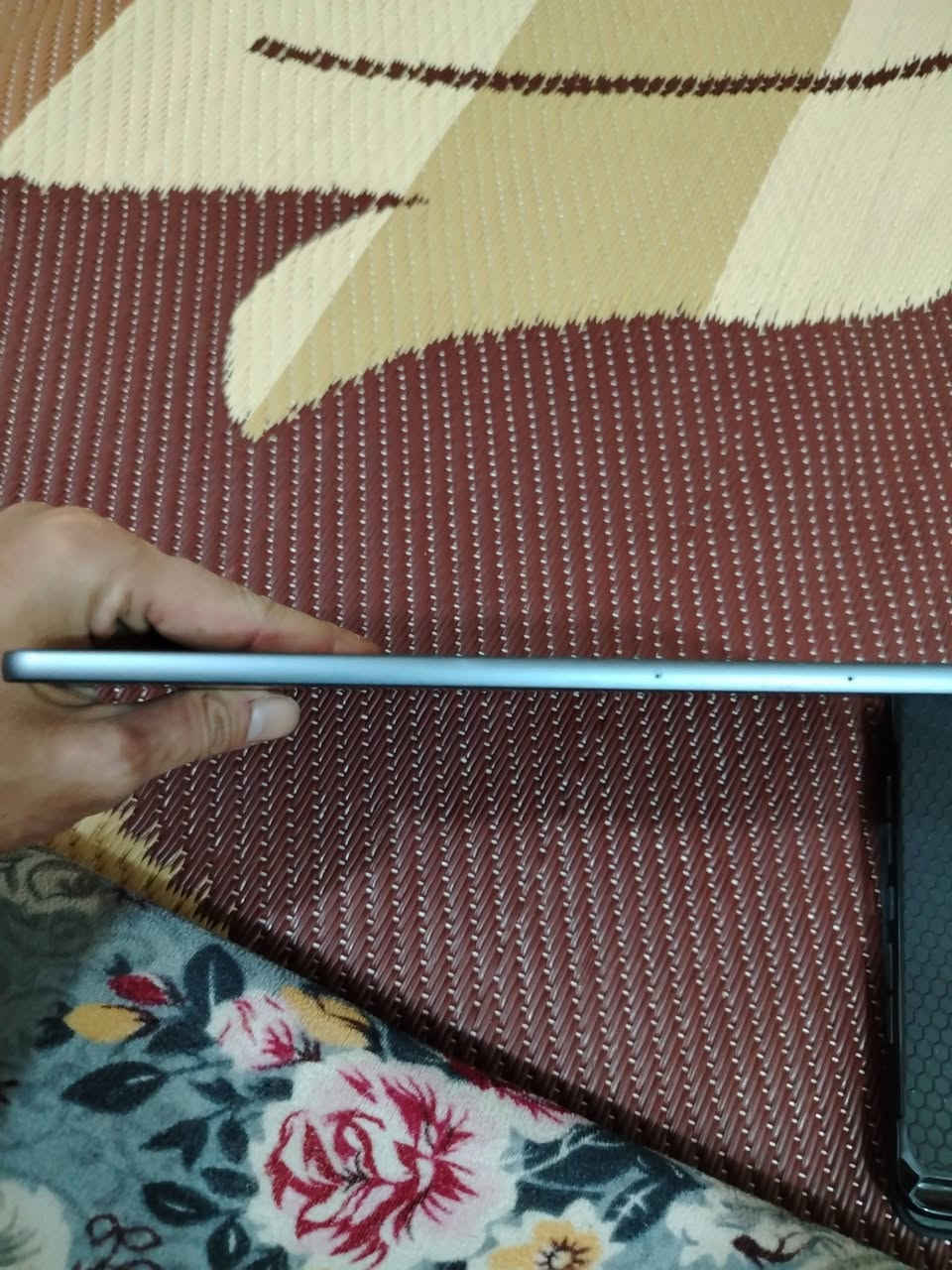 ايباد البيع سعر ***********
