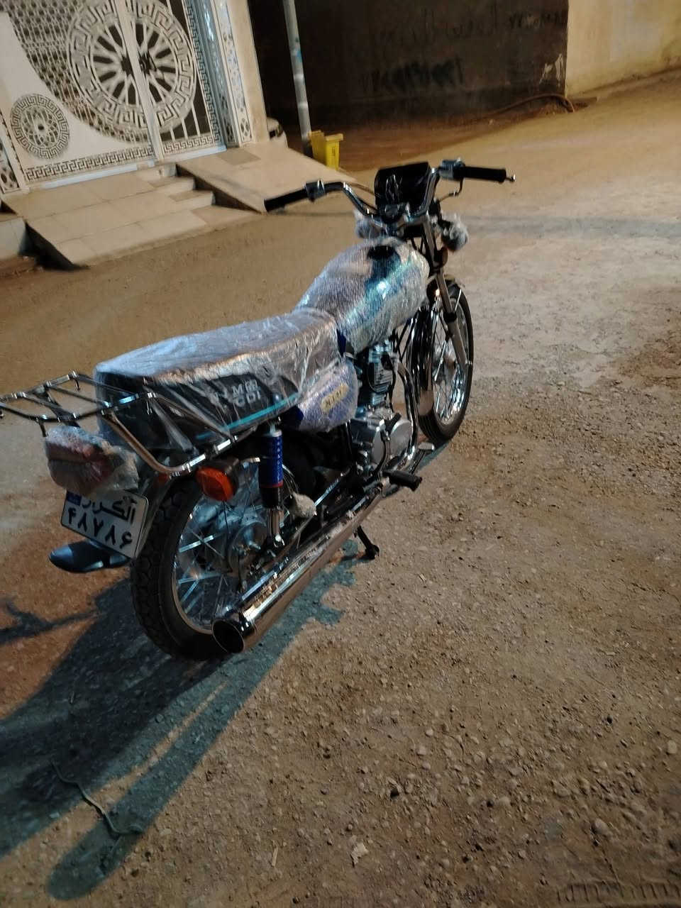 سلام عليكم دراجه إيراني لبيع متياز باب اول دراجه كفاله عامه اول تبديله دهن صارله 15يوم طالعه من الوكيل دراجه كفاله عامه تجي وتشوف بعينك السعر 950وبيه مجال الاتصال ***********
