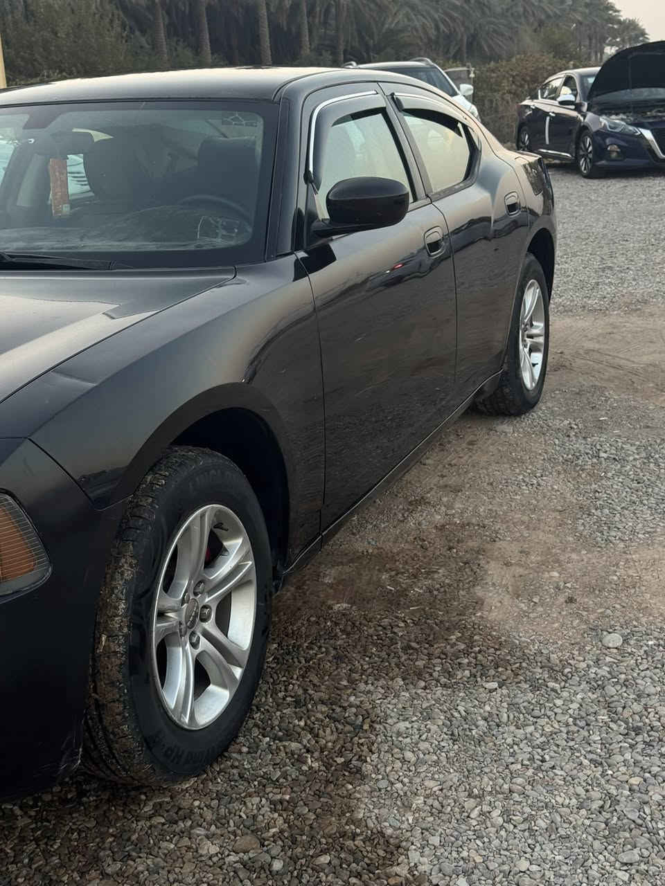 جارجر 2010 وارد خليجي 

مكينه وكير تبريد مكفولات تخم تاير صدوره مكفول 

بيها فقط باب صبغ اثر شخط مبين بلسونار 

سياره مابيها كل نقص رقم بغداد دولي سنويه 29

السعر 115 وبيها مجال وترهم مراوس 

مكاني ديالى الخالص استفسار اكثر ***********
