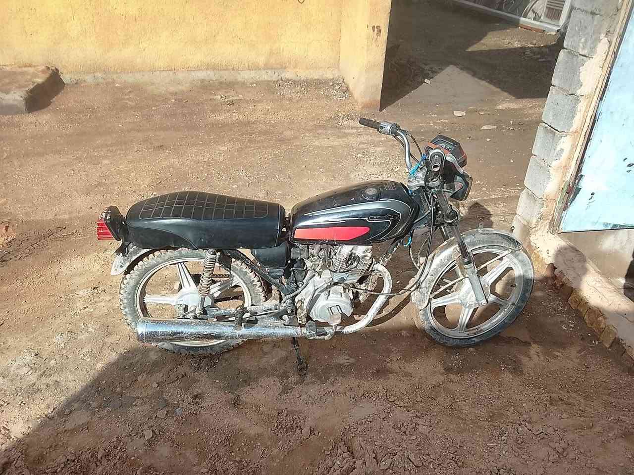 البيع السعر 250وبيه مجال دراجه خير من الله كلك


**إذا كنت صاحب هذا الإعلان وتريد حذفه لأي سبب، رجاءا أرسل رسالة إلى الدعم الفني**