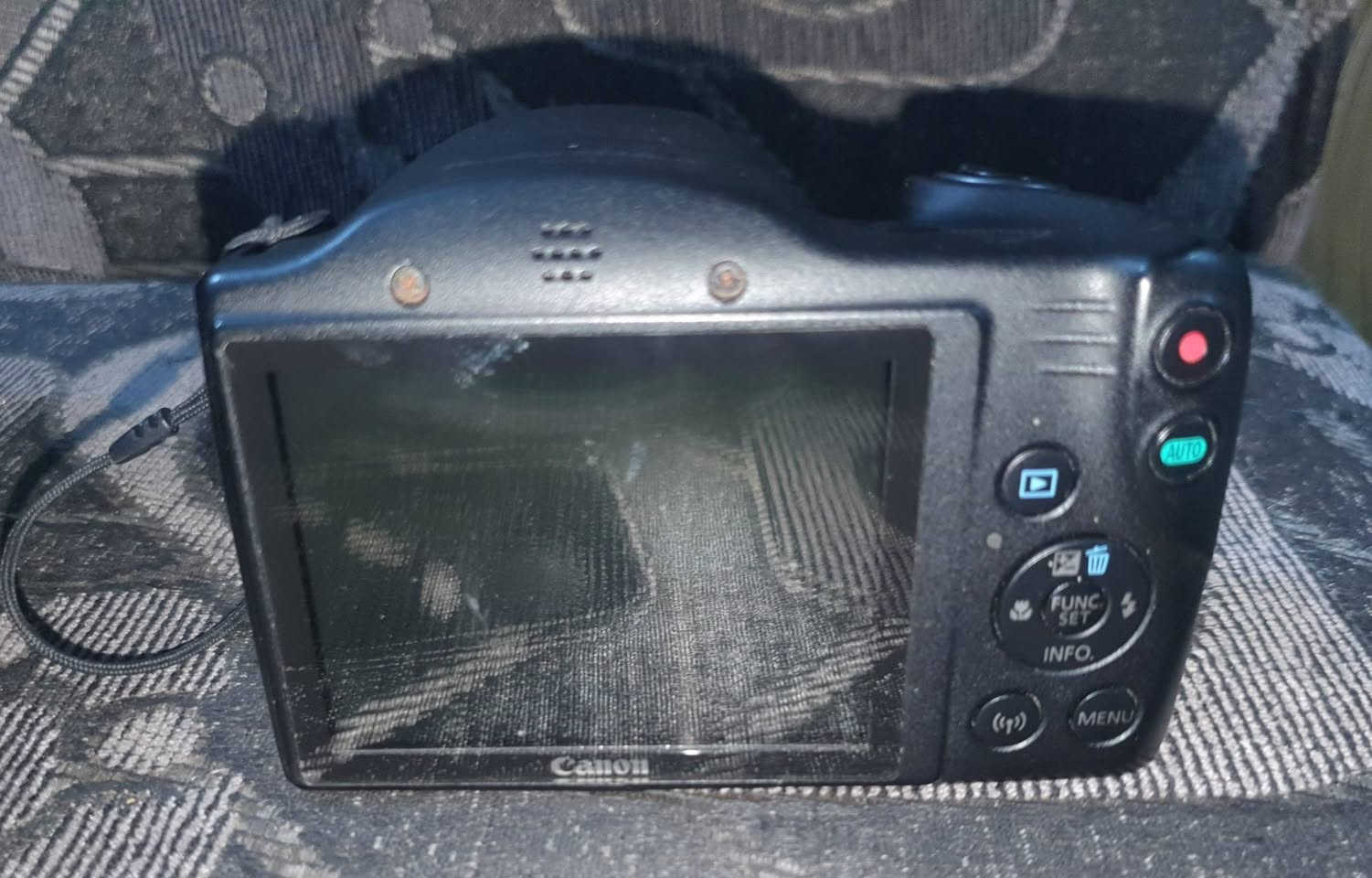 السلام عليكم كاميرا للبيع سعر على خاص


**إذا كنت صاحب هذا الإعلان وتريد حذفه لأي سبب، رجاءا أرسل رسالة إلى الدعم الفني**