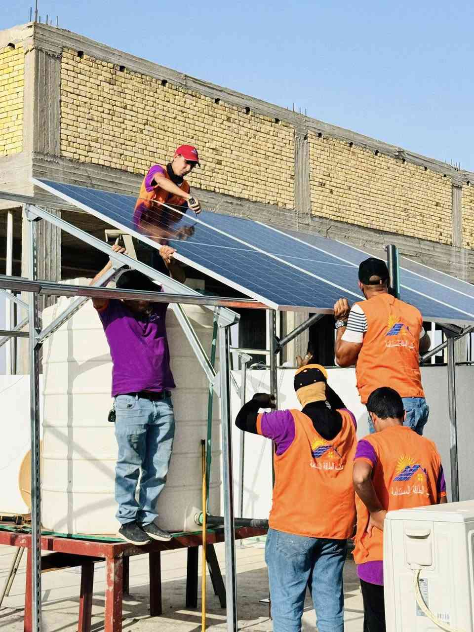 ⚡ الأداء القوي… والجودة المضمونة  
مع مكتب الطاقة المستدامة وكل شركة شيشن تكنلوجي وألواح لونجي SSTDC

📍 اليوم من الناصرية الفيحاء – قضاء الرفاعي

💡 انفيرتر بقدرة 10KW  
🔋 بطارية بسعة 15.36KWh  
☀️ عدد الألواح: 16  

🏗️ هيكل ميكانو ثقيل سماكة 2 ملم (ثبات ومتانة عالية)

✔️ تشغيل مستقر للأحمال الكبيرة  
✔️ كفاءة عالية في مختلف الظروف  
✔️ تنفيذ ميداني احترافي بأدق التفاصيل  

✨ شغلنا على أرض الواقع… هو دليل ثقة زبائننا

🏢 مكتب الطاقة المستدامة  
📍 كوت - الخاجية - شارع 40  
مقابل سوق الخاجية  

📞 ***********  
📞 ***********  

⚡ مستمرين بخدمتكم وين ما تكونون

#الناصرية #الرفاعي #طاقة_شمسية #الطاقة_المستدامة
