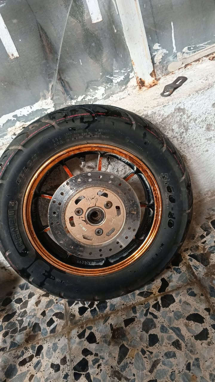 سلام عليكم شباب صلنصة مال سكنس  زاد ويالة  مال ماكس  شوي لصبغ طايح جانن متروكات قيم وخذ.بس مو تكسر اب سعرهن مكاني بغداد حي النصر  ماكو توصيل  اي استفسار طب خاص


**إذا كنت صاحب هذا الإعلان وتريد حذفه لأي سبب، رجاءا أرسل رسالة إلى الدعم الفني**