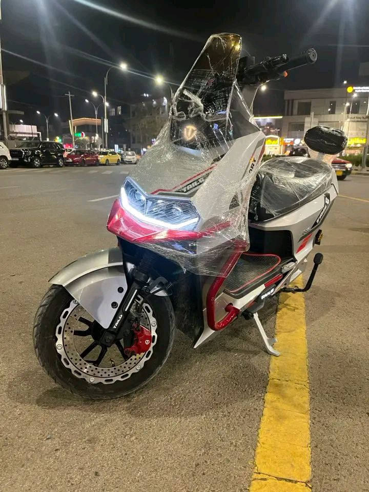 السلام عليكم دراجه شحن للبيع المعروف لا يعرف شركه تالنج الوحش سبورت ست بطاريات العنوان موصل حي البكر ببطاريتين نص عمر تواصل على الرقم***********
