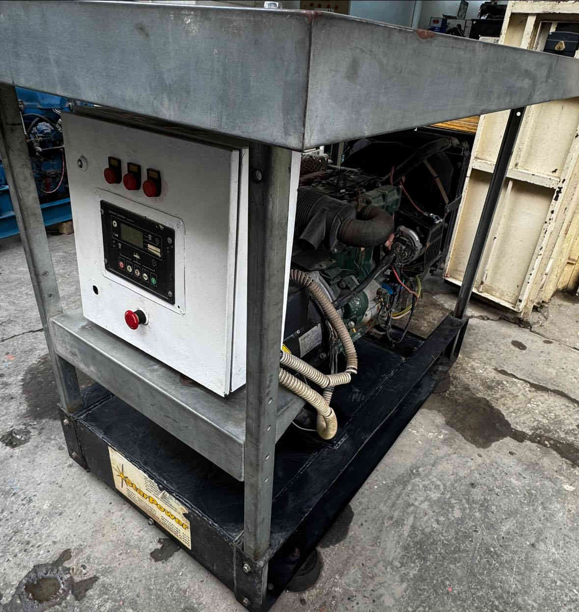 مولدة لستر بتر 14 كيفي سيت بلادي المواصفات :- 

✅ محرك لستر انكليزي 3 سلندر . 
✅ توليد 14 كيفي لوري سومر فرنسي .
✅ التوليد قابل لتخريج كهرباء سنكل فيز او ثري فيز حسب الحاجة . 
✅ سرعة المولد 1500 دورة .
✅ نظام التبريد ماء .
✅ المحرك و التوليد على وضع الشركة بلادي . 
✅ ضمان الفحص لمدة 5 ايام . 

حياكم الله متابعين معرض الصفار 

شعارنا (( الجودة و المتانة في التصنيع … اسعار تنافسية ))

📍العنوان :- بغداد /ساحة الوثبة /شارع سيد سلطان 
علي 

للطلب والأستفسار مراسلة الصفحة او الاتصال على الرقم ☎️ ***********
