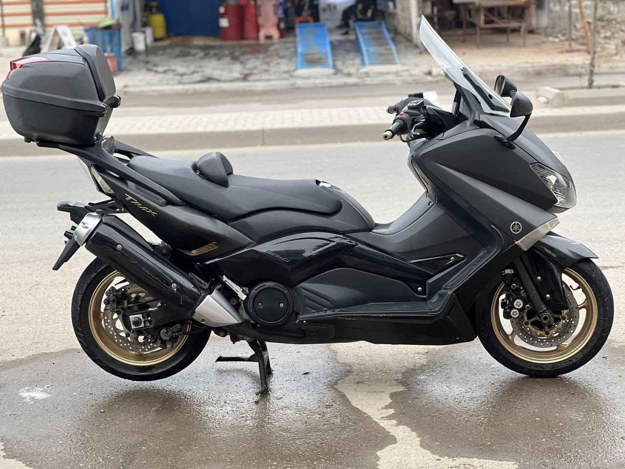 سلام عليكم درجه تي ماكس الفين و ١٥ ويت ماكس رمبه وضع شركه قبل شهر طالعه من معرض كلشي و كلاشي مكفوله كفاله عامه ماشيه ٣٢ الف حقيقي بكاني بياع تقاطع درويش *********** سعرها ٥٤ و بيها مجال
