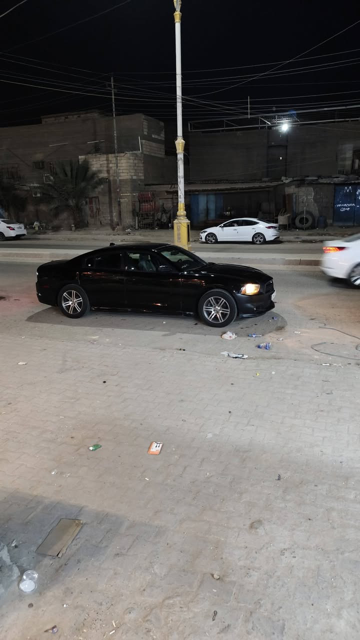 جارجر 13رقم بغداد إنكليزي سنويه ل28 محرك 3600جديد كير تعليك بيهه جاملغ خلفي والثاني مصبوغ ابيع احزام 
السعر 125 بيهه مجال ***********
