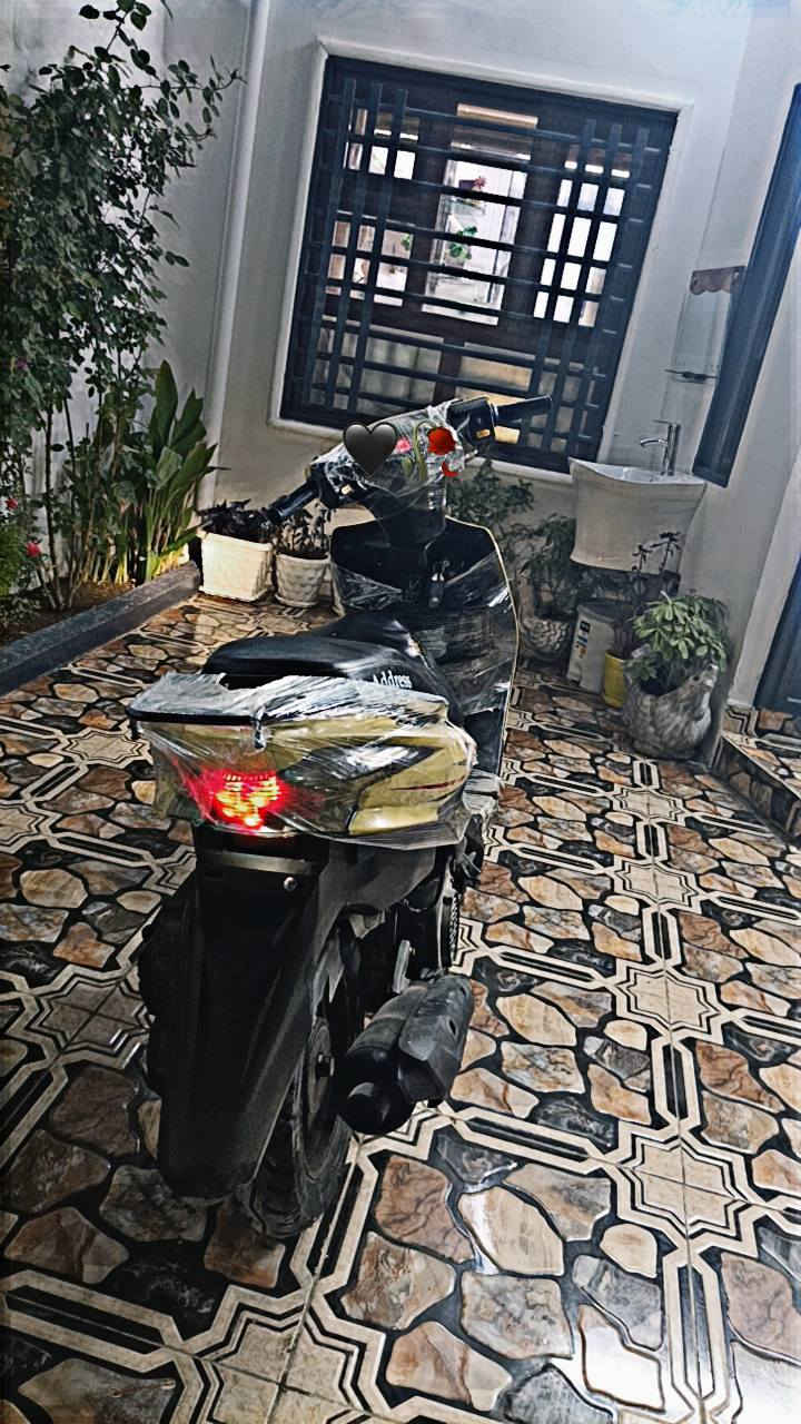 سلام عليكم دراجه للبيع ماكس اندرس نضيفه كلش ما مفتوحه كهرباياته فول بوشه 49 موديل 2022 السعر 650 وبي مجال لطيبين شراي تعال خاص الرقم *********** فقط وتساب تحياتي الكم
