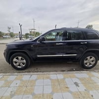 جراند شيروكي • ٢٠١٣ • فول مواصفات