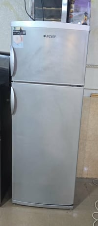 ثلاجه ارجلك • حجم ١٨ • شغاله