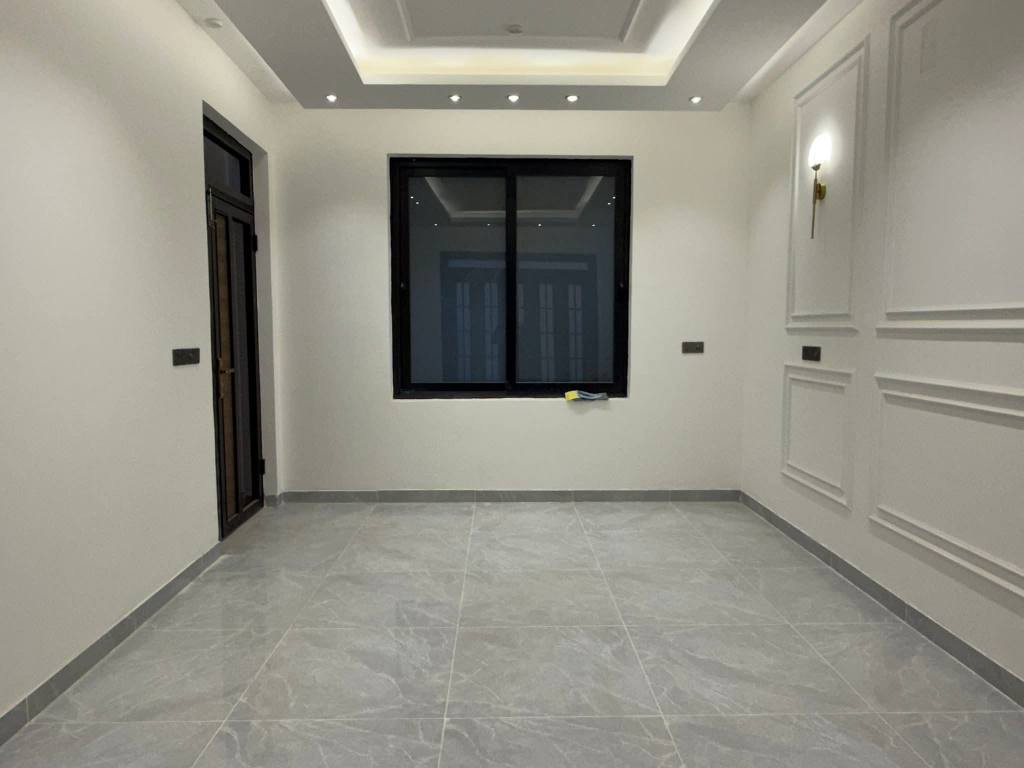 🏠 / دار للبيع مساحه ١٥٠ م طابو صرف 

            واجهه ٧.٥ م / نزال ٢٠ م 

🧱 بناء حديث درجه أولى ( تسليم مباشر )

الطابق الاول / مطبخ . أستقبال . هول . غرفه . مجمع صحيات . كراج . صحيات خارجيه

الطابق الثاني / غرفتين . هول . مجمع صحيات 

🌎 الموقع / شارع ٨٠ حي القضاة ( عرض الشارع ١٥ م )

للأستفسار أكثر مراجعة مكتب 
عقارات أراضي بابل الخضراء للمقاولات العامه والتصاميم الهندسية 
شارع ٦٠ .. عمود ٣٠٠ .. مقابل أستدارة علي بقلي 
الشيخ حازم 
وسام محمد 
أبو حيدر / *********** حلة, بابل
