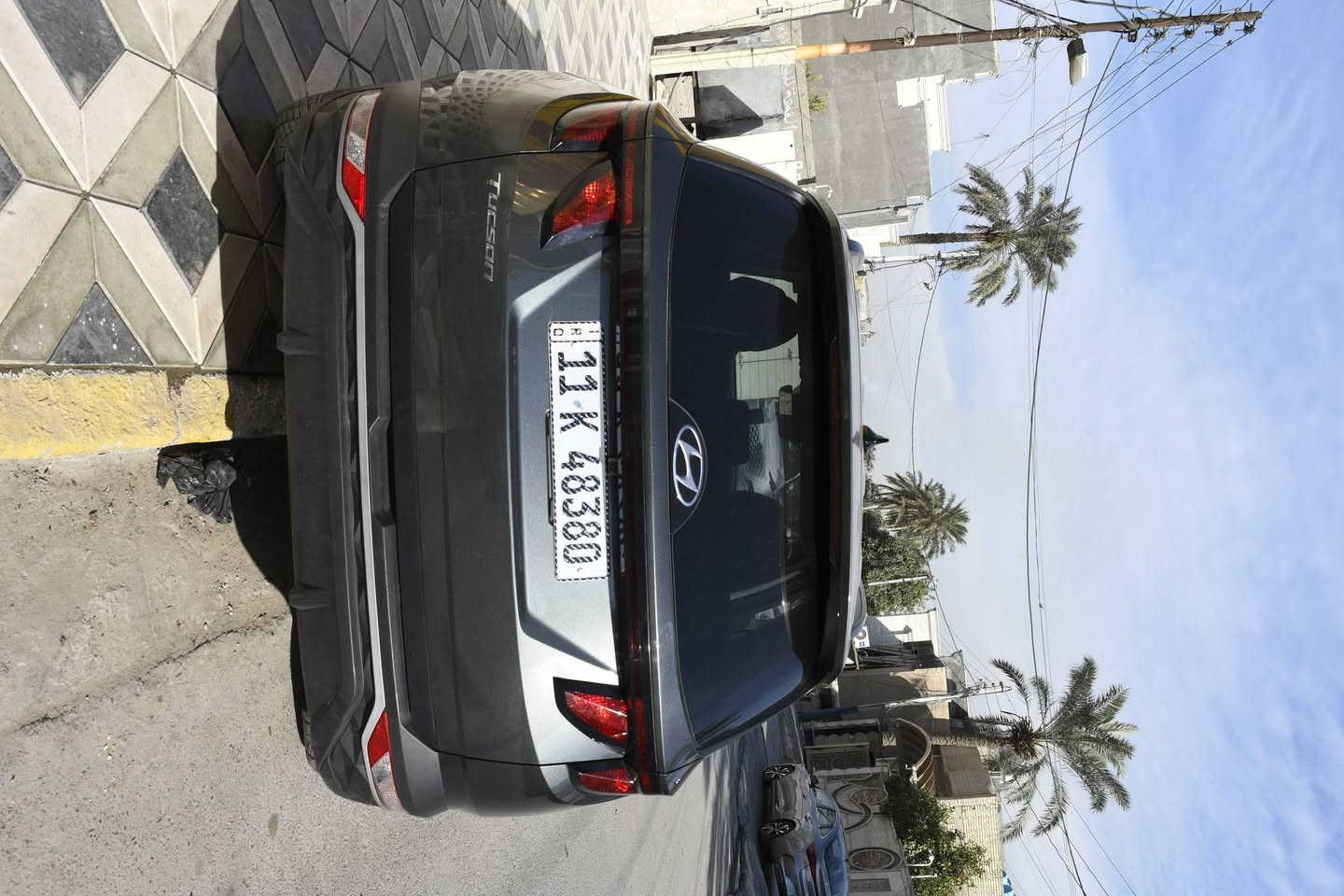 السلام عليكم للبيع هونداي توسان ٢٠٢٣ دخول جديد بأسمي ماشية ٤١ الف السيارة جديدة وبدون أي نقص حادثهة فقط بنيد وصور الحادث مرفقة  مواصفات بصمة  رادارات شاشة جبيرة هيترات بالكشنات تدفئة بالستيرن قطعتين تبريد او بعد بيهة هواي مواصفات السعر ٢٠٥ وبيها مجال للاستفسار ***********
