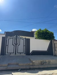 بل هرمات الثانيه • ٢٠٠م • غرفتين