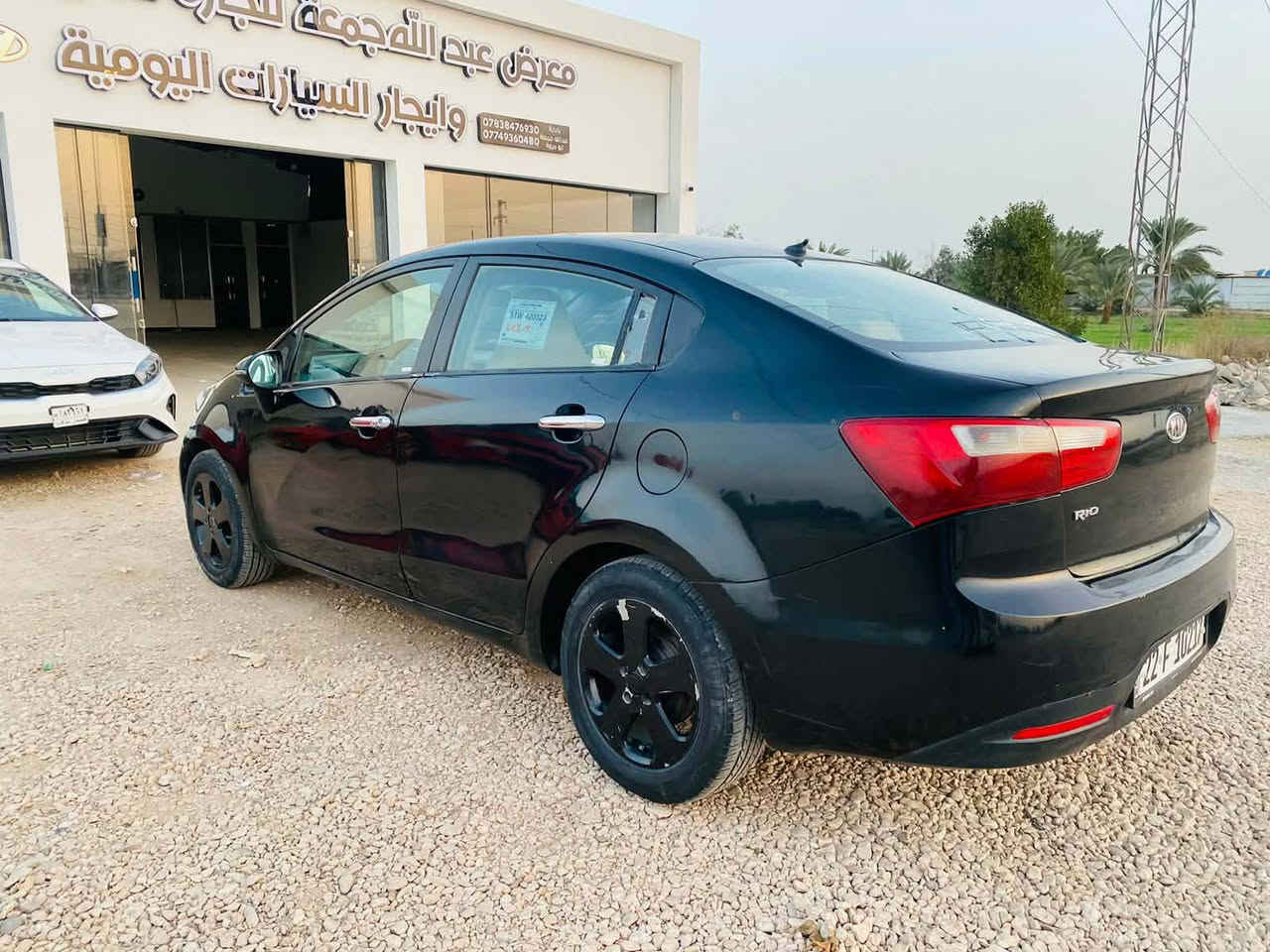 سلام عليكم(( 78)) للبيع كيه ريو موديل 12 كفاله ضربه وتبديل بس صبغ  بيه مكانات مكينه وكير وحداديه جديده تخم تاير رقم ربيل دولي تحويل ثانيوم تبريد ثلج 🥶 سياره جديده جاهزه مابيه نقص برقي مال جناي مكان بابل كفل رقم الموبايل ***********
