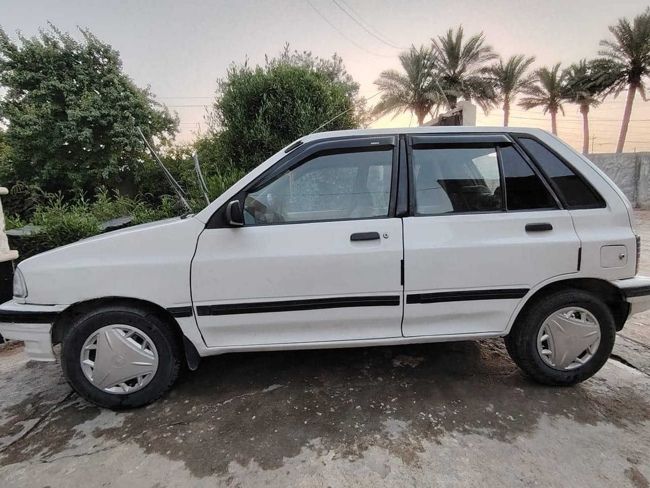 كيه برايد موديل ١٩٩٣ محرك جديد كير عادي تبريد شغال رقم دولي جديد بغداد  مكاني بغدد
 السعر ٣٢ تصال رقم 📱 *********** وبيه وتساب
