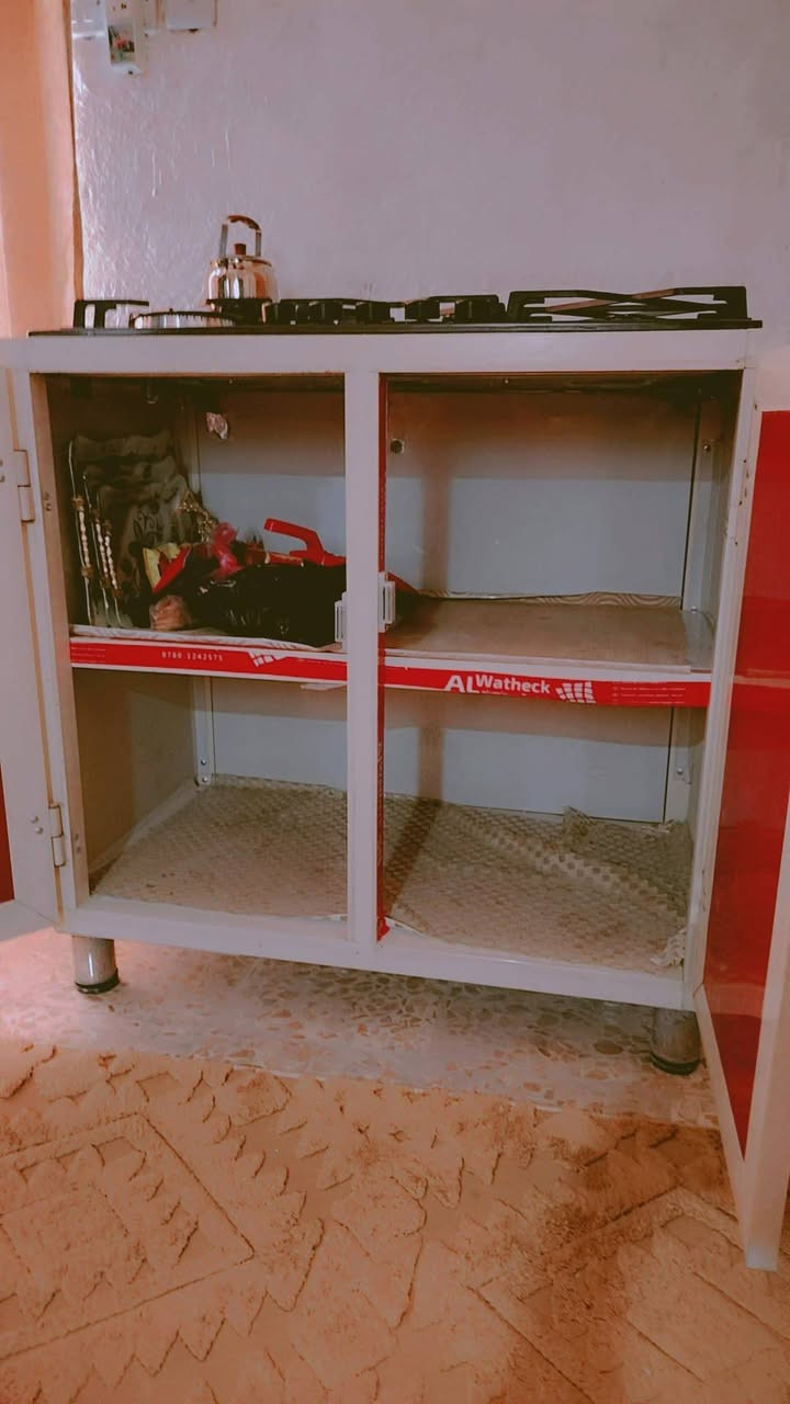 كاونتر تزكام وليس سوكي 
مع طباخ مامستخدم نضافه فول قفله 115
المكان كوفه الموشراي لايدخل خاص


**إذا كنت صاحب هذا الإعلان وتريد حذفه لأي سبب، رجاءا أرسل رسالة إلى الدعم الفني**