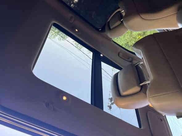 جيب 2017 خليجي 
جيب 2017 خليجي
#للبيع او #مراوس 
جديده جدا فول الفول 
 موصفات عده الجكات 
#مكفوله  من صبغ والتبديل والفتح
بانوراما بصمه  جنطه كهرباء 
ماشيه 116 الف 
ستتم صوت 10 سماعات 
ترحيب  يدات ومري شفط واشاير 
بصمات 
سبير منازل 
ستيرن كهرباء  وشفتات 
كشن كهرباء  خزن  جلد  تدفئه تبريد   خلفي تدفئه 
محرك 3600   فور ويل  
ماوس 
زراك لايت 
داخل عسلي 
لايتات متحركه 
حساس امامي خلفي جانبي  
لد امامي خلفي  بجم  زنون
محرك مفتوح معله انسه الدوانز كله بانزين عادي 
جميع انواع القياده 
جام جانبي ليزري 
تشغيل عن بعد 
سياره جاهزه ونظيفه كلش
تحول ثاني يوم رقم جديد بغداد ب اسمي 
#سعرها مناسب 
للتصال ‎0771 584 2654
