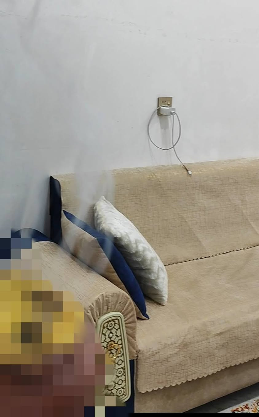 سلام عليكم
غراض بيت نظيفه للبيع مستعجل 
غرفه نوم تركيه نظيفه كلش استخدام قليل موديل حديث ست قطع لون اوف وايت 

غرفه تركيه كنتور سلايد سحب اربع قطع 

كاونتر سنك وملحق قياس مترين تسكام نظيف 

وتخم ديوان عشر مقاعد مع المفرش واربع كوشات بلونه 

المكان كربلاء حي العباس


**إذا كنت صاحب هذا الإعلان وتريد حذفه لأي سبب، رجاءا أرسل رسالة إلى الدعم الفني**