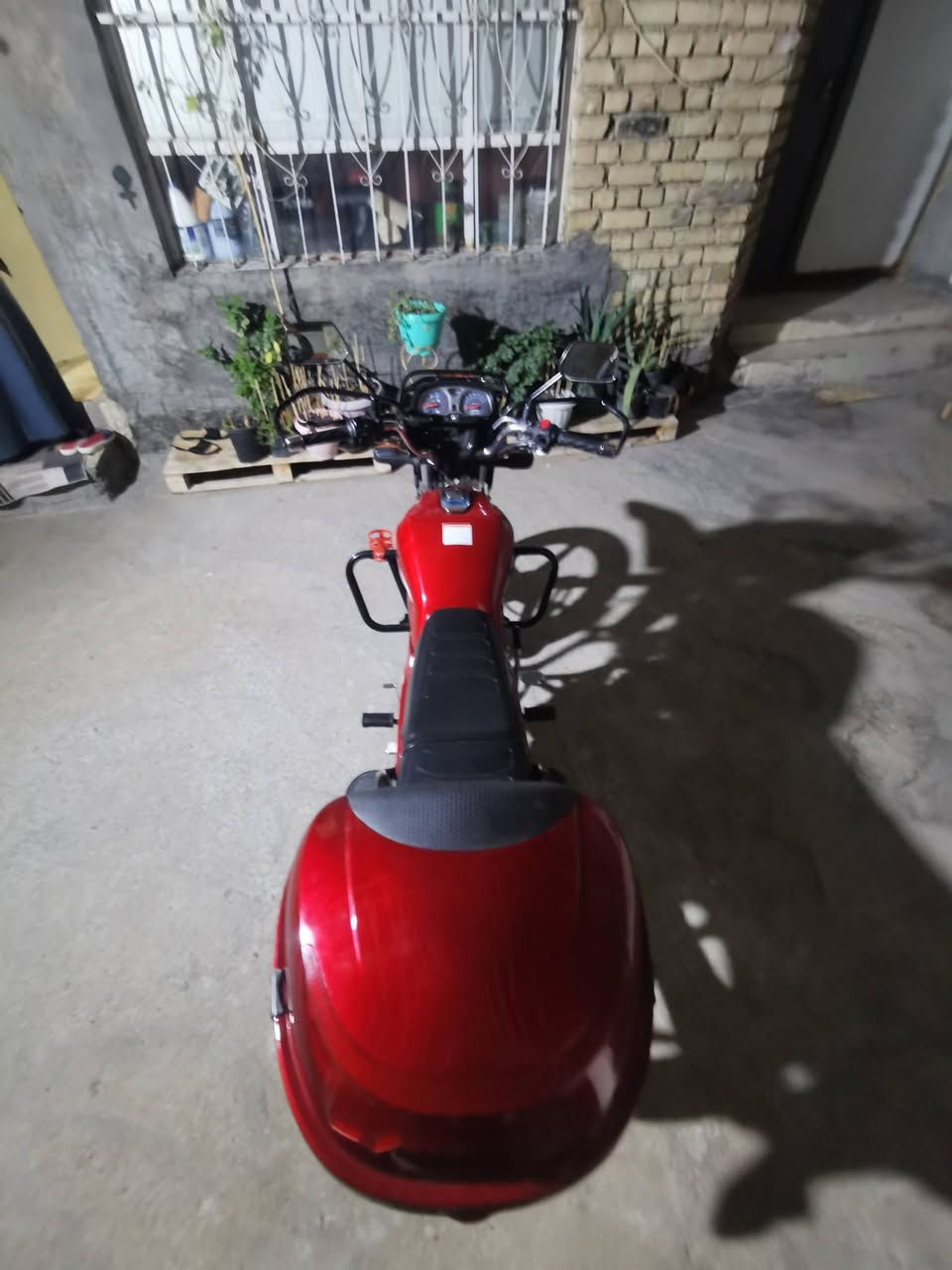 السلام عليكم دراجه هاوجي كير
للبيع موديل 2025 دراجه بعدهه جديده5كيلو ماشيه  بدون اوراق دراجه مال دراجه جمعيه السعر مليون و ونص بيهة مجال للشراي للاستفسار *********** 
او ***********
