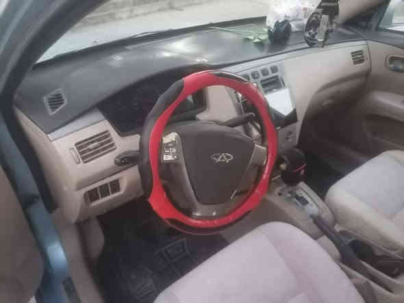 السلام عليكم. 
للبيع سيارة شيري  a5 منفيس محرك كورلا 16  صدر مضبوط
داخلها نظيف 
كهربائيات شغالة 
سعر 17
شراي 
اتصل 
***********
