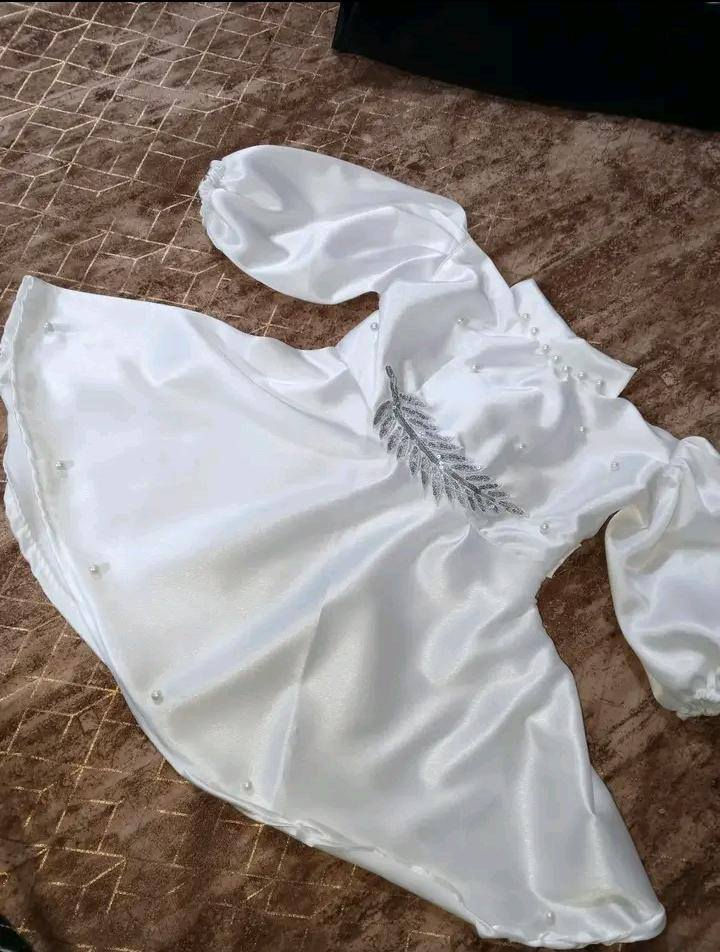 سلام عليكم مكالفه بنشر  مشروح صغير  تفصلات  بدلات طفل  يوجد توصيل الفين فقط داخل مركز العماره. 
الحجز واتساب ***********
من عمر 2سنه الى 3سنوات السعر 4الف القطعه 
من 4 سنوات الى 5 سنوات 5الف القطعه
