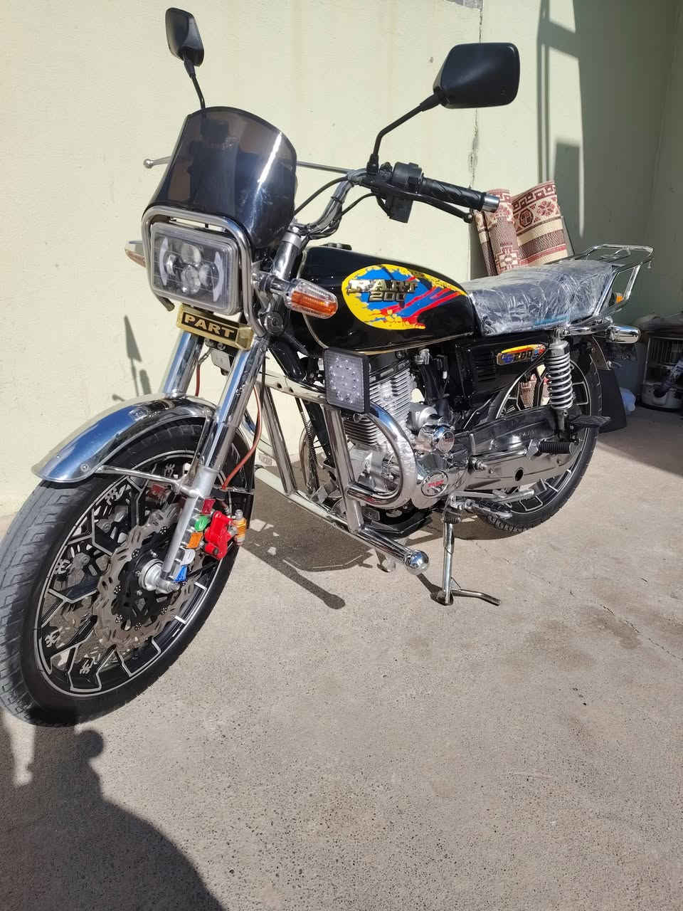 بارت عنتاني سوري اصلي كامل ماكينة ٢٠٠ كبس منفس اصلي للبيع جهاز إنذار تشغيل عن بعد مديل 25 السعر ٨٠٠ الف للبيع او المراوس ***********
