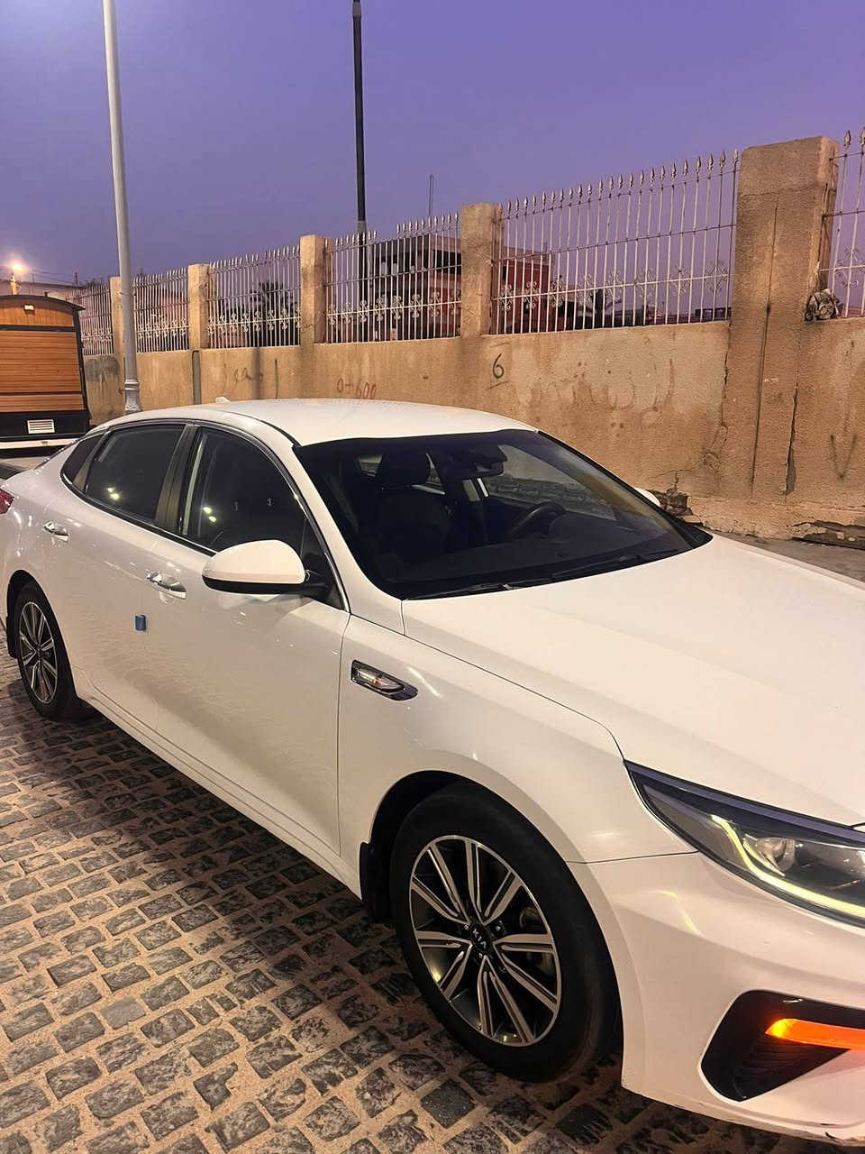 ‏كي فايف موديل 21 كوري  رقم بصره 
‏محرك كير تبريد  مكفول 
‏فول مواصفات عدا التنته بيه قطعه جاملغ صبغ من كوريا  بيه ملاحظات شوف العين    سعر 175$ رقم صاحب السياره بصره ابي الخصيب حمدان
‏***********
