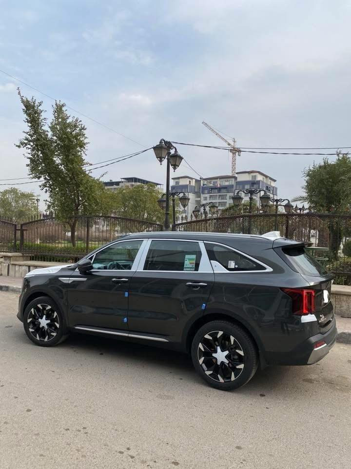 سورنتو 2025  (( زيرو )) ضمان الدولية 

سعر  320 ورقة رقمها بغداد 
""""""""""""""

محرك 6 سلندر 
كير ماوس 
ويل 20 
كامرة وحدة 
مقاعد كهرباء
جنطة كهرباء
تشغيل بصمة 
تشغيل عن بعد 
7 راكب 
تبريد 3 قطع
اوتو هولد
درايف مود
مانع انزلاق
سايدبريك دكمة
جي بي اس 
شاشة بلي كار 
لد نهاري LED 
لايت زنون عالي ناصي
انارة داخلية محيطية ليزر 
حساسات امامي خلفي 
بردات ابواب خلفية 
السيارة ضمان 5 سنوات بالدولية
4 تبديلات دهن مجانا 
اول سنة صيانه مجانا 
والسيارة مكفولة كفالة عامه بكل تفاصيلها 

ترهم مراوس بسورنتو او سبورتج موديل أقل
 
***********

مكانها البياع
