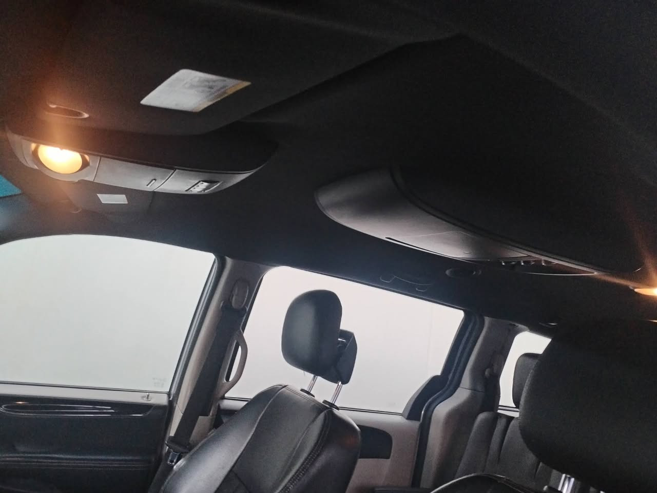 اسلام وعليكم
دوج كرفان 2017
فول مواصفات
آيس اكستي
ماشيه ١٤٠
ما مشتغله خط
والمواصفات معروفه بلفول
الاستفسار ***********
***********
