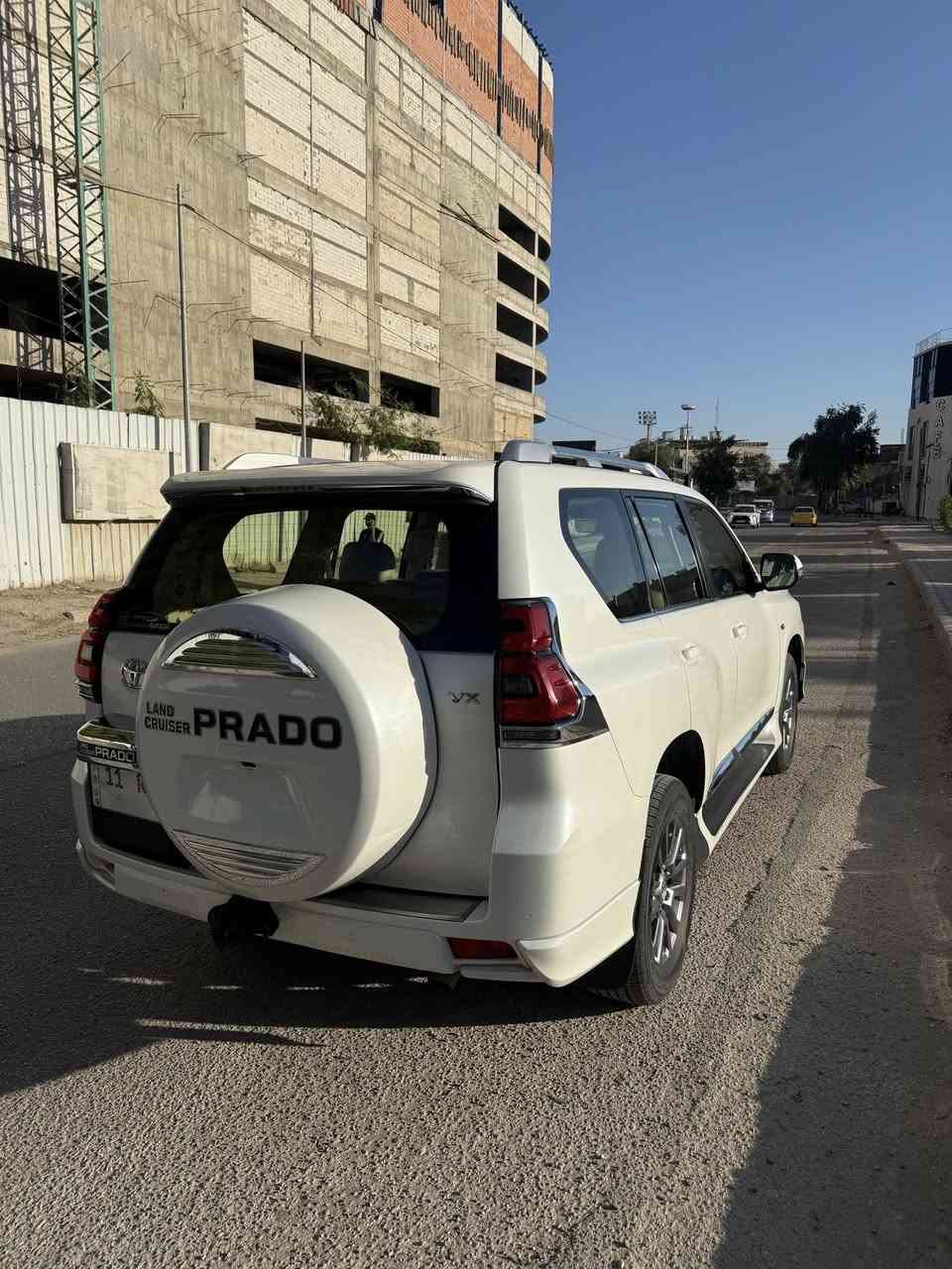 برادو vx
موديل 2020
ماشيه ٦١ الف
مواصفاته معروفه
١-كامره اماميه + خلفيه 
٢- مري شفط
٣- دبل تانكي
٤-تحكمات مقاعد اماميه + خلفيه 
٥-تحكم ستيرن كهرباء
٦-مقاعد جلد
٧- تدفئه وتبريد مقاعد
الى اخره..
السياره مكفوله كفاله عامه عدا رصعتين صغار على وضعهن ومامبينات وسونار موجود وياها وتجي تفحص وتشوف
رقم بغداد انكليزي وتحويل ثاني يوم 
مكاني كربلاء المقدسه

سعر السياره ٤٤،٠٠٠ وبيه مجال 

***********
***********
