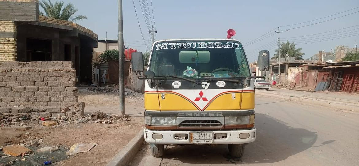 سلام عليكم
مستبوشي كنتر 
موديل 97
حموله 5 طن
كير شاصي مكينه بشرط 
تخم تاير
العنوان البصرة القرنه 
س 75
اي ستفسار***********
