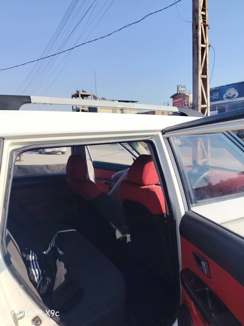 السلام عليكم كيه صول خليجي 2011
ماشيه(110) فقط
كير ومكينه (مكفولات لا تنقيص ولا تبخير)
صبغ (بدور الجاملغ بسيط كلش صغير وباب السايق ٤ اصابع فقط فقط)
(وبيها بارد بسيط )
(السياره بأسمنا )
(داخل احمر بلادي كلش نضيف )
(شاشه تاب)
107 وبيها مجال وبخدمتكم 

***********
مكانها نجف
