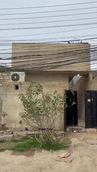 بيت للبيع • الامن الداخلي • ١٠٠م