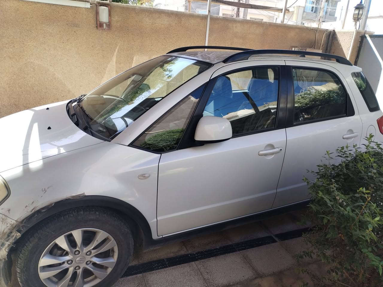 سوزوكي sx4  موديل2014
محرك 1600

ماشيه ٨٤ الف بس

السياره ما بيها اي شي مبدل

للتواصل واتساب ***********

نضافتها ٩٥٪
