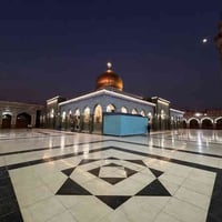 مقام السيدة زينب • وردة الياسمين للسياحة • زوار عراقيين لبنانيين