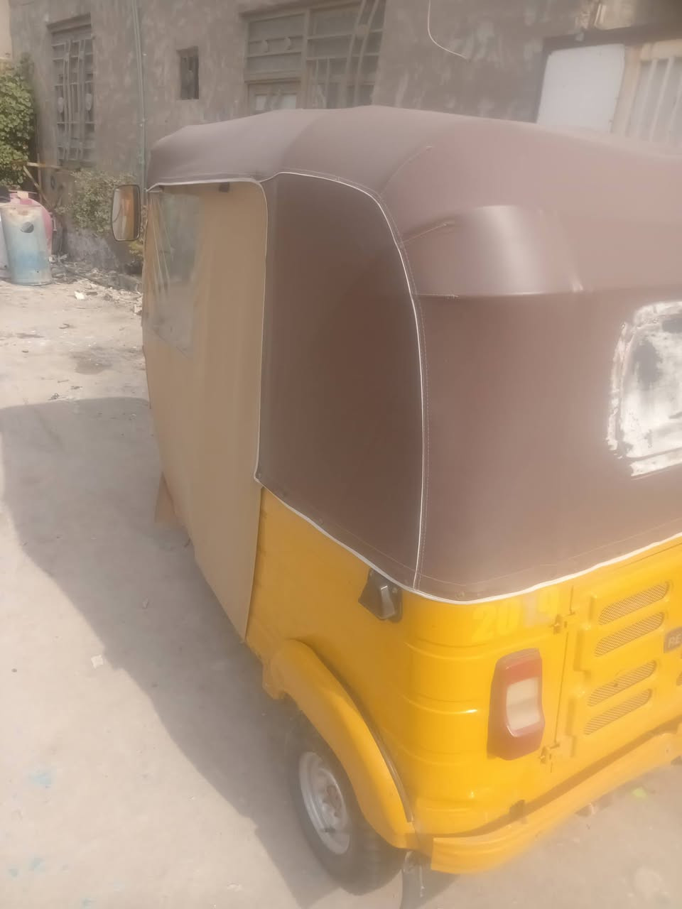 السلام عليكم تكتك 19للبيع رقم وسنويه اب ٥ اوربع للاستفسار ***********
